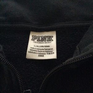 V.S Pullover